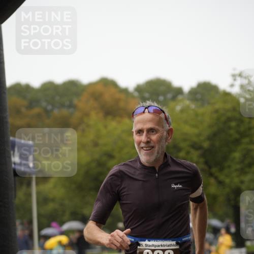 13.09.2026 - Stadtparktriathlon Patografie http://msf.ph/oto/10274582 13.09.2026 13:01:58 Ziel 928, 983 meine-sportfotos.de