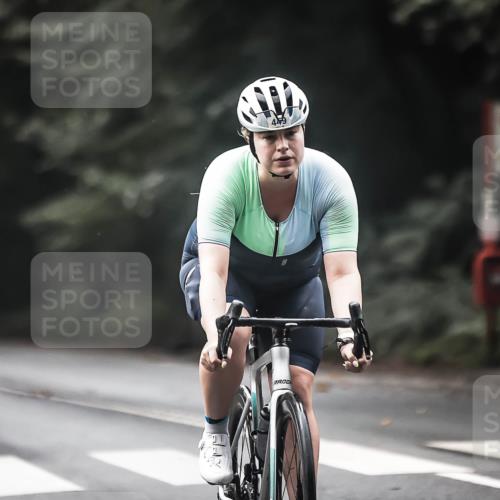 13.09.2026 - Stadtparktriathlon H.Heesch http://msf.ph/oto/10274598 13.09.2026 10:30:01 Radfahren 223, 298, 449 meine-sportfotos.de