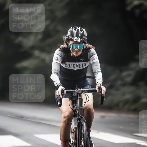 13.09.2026 - Stadtparktriathlon H.Heesch http://msf.ph/oto/10274618 13.09.2026 10:30:08 Radfahren 294, 386 meine-sportfotos.de