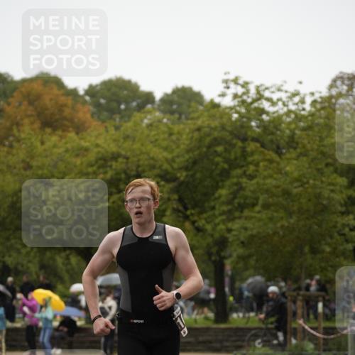 13.09.2026 - Stadtparktriathlon Patografie http://msf.ph/oto/10274646 13.09.2026 13:03:03 Ziel 998, 1057 meine-sportfotos.de