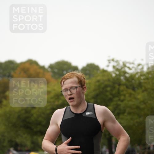 13.09.2026 - Stadtparktriathlon Patografie http://msf.ph/oto/10274657 13.09.2026 13:03:04 Ziel 998, 1057 meine-sportfotos.de