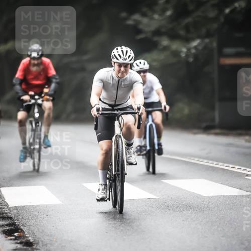 13.09.2026 - Stadtparktriathlon H.Heesch http://msf.ph/oto/10274661 13.09.2026 10:30:19 Radfahren 268, 276, 294, 299, 303, 464 meine-sportfotos.de