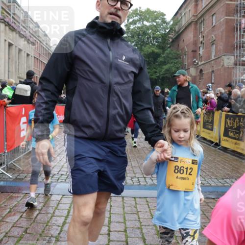 13.09.2026 - Kiel Lauf Yannick Fuchs http://msf.ph/oto/10274674 13.09.2026 08:37:03 Ziel 82, 581, 873, 910, 1283, 2552, 3495, 3815, 5096, 5275, 5288, 6259, 6440, 6817, 6936, 7784, 7838, 8070, 8184, 8211, 8243, 8471, 8650, 8653, 9028, 9233, 9586, 9762, 11206, 11563, 11800, 12087, 516, 874, 1031, 1128, 1407, 1470, 1727, 1808, 2464, 2581, 3088, 3098, 3246, 3651, 3809, 3868, 3887, 4697, 5667, 6145, 6308, 6357, 6452, 6469, 6470, 6474, 6475, 6479, 6813, 6983, 7059, 7153, 7633, 8662, 8771, 8995, 9251, 9591, 9958, 1055, 2229, 4018, 4705, 5617, 7146, 7176 meine-sportfotos.de