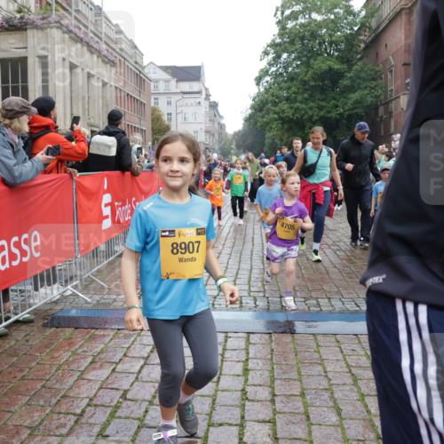 13.09.2026 - Kiel Lauf Yannick Fuchs http://msf.ph/oto/10274680 13.09.2026 08:37:03 Ziel 82, 581, 873, 910, 1283, 2552, 3495, 3815, 5096, 5275, 5288, 6259, 6440, 6817, 6936, 7784, 7838, 8070, 8184, 8211, 8243, 8471, 8650, 8653, 9028, 9233, 9586, 9762, 11206, 11563, 11800, 12087, 516, 874, 1031, 1128, 1407, 1470, 1727, 1808, 2464, 2581, 3088, 3098, 3246, 3651, 3809, 3868, 3887, 4697, 5667, 6145, 6308, 6357, 6452, 6469, 6470, 6474, 6475, 6479, 6813, 6983, 7059, 7153, 7633, 8662, 8771, 8995, 9251, 9591, 9958, 1055, 2229, 4018, 4705, 5617, 7146, 7176 meine-sportfotos.de