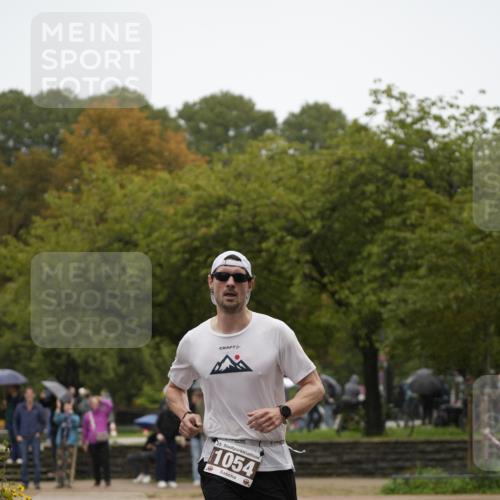 13.09.2026 - Stadtparktriathlon Patografie http://msf.ph/oto/10274698 13.09.2026 13:03:32 Ziel 960, 1054 meine-sportfotos.de