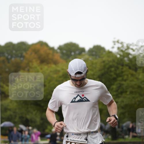 13.09.2026 - Stadtparktriathlon Patografie http://msf.ph/oto/10274705 13.09.2026 13:03:33 Ziel 960, 1054 meine-sportfotos.de