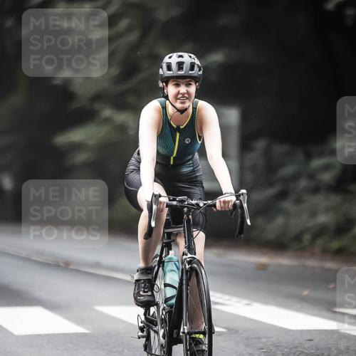13.09.2026 - Stadtparktriathlon H.Heesch http://msf.ph/oto/10274730 13.09.2026 10:30:35 Radfahren 363, 413 meine-sportfotos.de