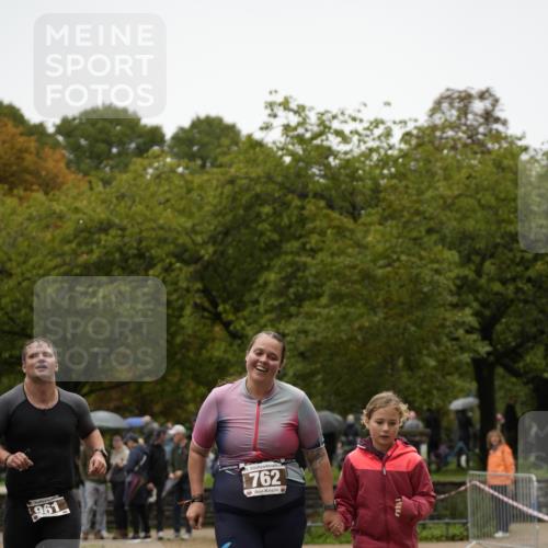 13.09.2026 - Stadtparktriathlon Patografie http://msf.ph/oto/10274738 13.09.2026 13:04:49 Ziel 762, 961 meine-sportfotos.de