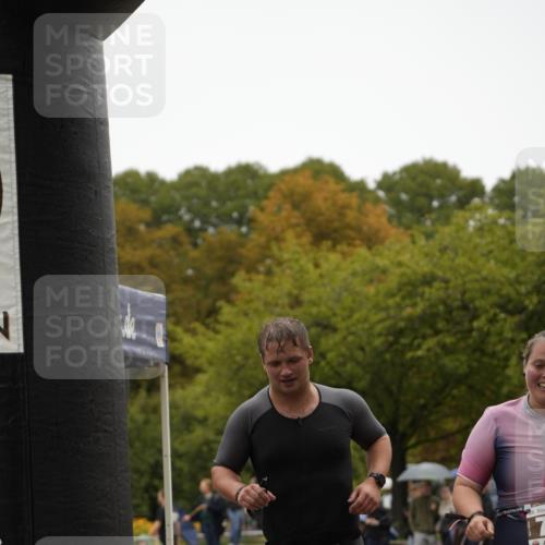 13.09.2026 - Stadtparktriathlon Patografie http://msf.ph/oto/10274743 13.09.2026 13:04:50 Ziel 762, 961 meine-sportfotos.de