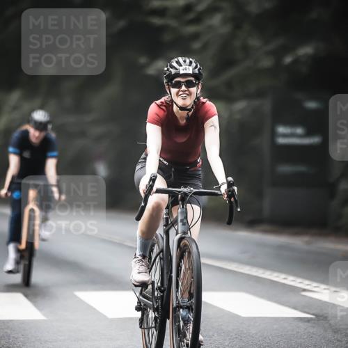 13.09.2026 - Stadtparktriathlon H.Heesch http://msf.ph/oto/10274754 13.09.2026 10:30:44 Radfahren 324, 461 meine-sportfotos.de