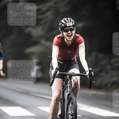 13.09.2026 - Stadtparktriathlon H.Heesch http://msf.ph/oto/10274764 13.09.2026 10:30:44 Radfahren 324, 461 meine-sportfotos.de