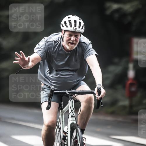 13.09.2026 - Stadtparktriathlon H.Heesch http://msf.ph/oto/10274790 13.09.2026 10:30:51 Radfahren 324, 331, 357, 422, 428, 457 meine-sportfotos.de