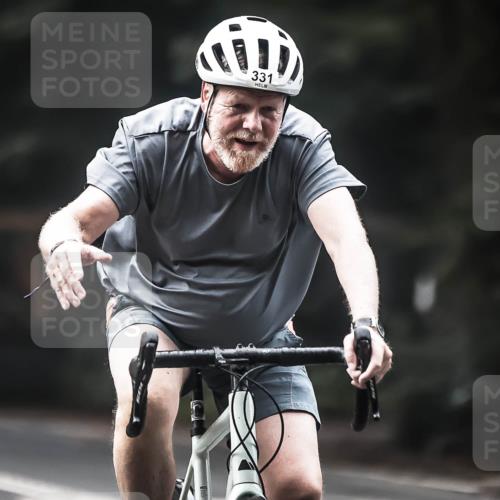 13.09.2026 - Stadtparktriathlon H.Heesch http://msf.ph/oto/10274799 13.09.2026 10:30:51 Radfahren 324, 331, 357, 422, 428, 457 meine-sportfotos.de