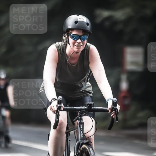 13.09.2026 - Stadtparktriathlon H.Heesch http://msf.ph/oto/10274812 13.09.2026 10:30:55 Radfahren 307, 331, 357, 422, 428, 457 meine-sportfotos.de
