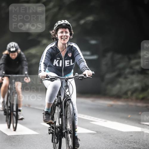 13.09.2026 - Stadtparktriathlon H.Heesch http://msf.ph/oto/10274862 13.09.2026 10:31:12 Radfahren 252, 296, 326 meine-sportfotos.de