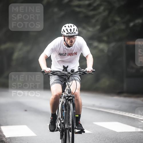 13.09.2026 - Stadtparktriathlon H.Heesch http://msf.ph/oto/10274883 13.09.2026 10:31:15 Radfahren 252, 296, 326 meine-sportfotos.de