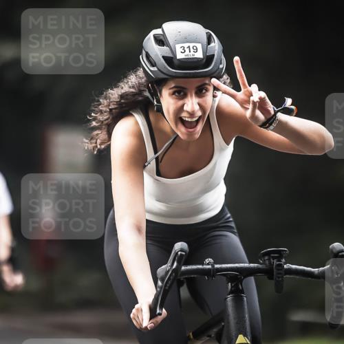 13.09.2026 - Stadtparktriathlon H.Heesch http://msf.ph/oto/10274932 13.09.2026 10:31:27 Radfahren 246, 319 meine-sportfotos.de
