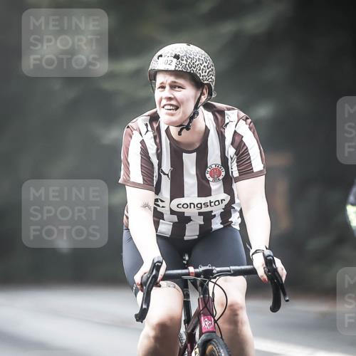 13.09.2026 - Stadtparktriathlon H.Heesch http://msf.ph/oto/10275011 13.09.2026 10:31:46 Radfahren 302, 332, 362, 442 meine-sportfotos.de