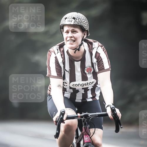 13.09.2026 - Stadtparktriathlon H.Heesch http://msf.ph/oto/10275014 13.09.2026 10:31:46 Radfahren 302, 332, 362, 442 meine-sportfotos.de