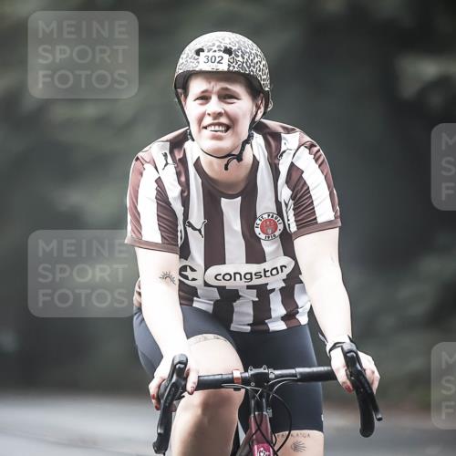 13.09.2026 - Stadtparktriathlon H.Heesch http://msf.ph/oto/10275017 13.09.2026 10:31:46 Radfahren 302, 332, 362, 442 meine-sportfotos.de