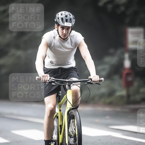 13.09.2026 - Stadtparktriathlon H.Heesch http://msf.ph/oto/10275028 13.09.2026 10:31:51 Radfahren 302, 332, 362, 366, 407 meine-sportfotos.de