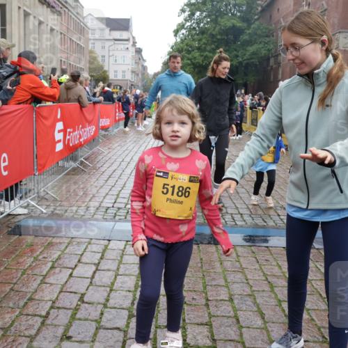 13.09.2026 - Kiel Lauf Yannick Fuchs http://msf.ph/oto/10275032 13.09.2026 08:37:25 Ziel 52, 751, 781, 1233, 2025, 2229, 2567, 3252, 3262, 4705, 5722, 6272, 6358, 6624, 7183, 7184, 8907, 10800, 11236, 11487, 12066, 12469, 12651, 12657, 12838, 82, 581, 873, 910, 1055, 1283, 2229, 2552, 2581, 3495, 3815, 4018, 5096, 5275, 5288, 5617, 6145, 6259, 6357, 6440, 6813, 6817, 6936, 7146, 7176, 7784, 7838, 8070, 8184, 8211, 8243, 8258, 8471, 8612, 8650, 8653, 8662, 8907, 9028, 9233, 9303, 9422, 9586, 9762, 10221, 10714, 11206, 11563, 11806, 1470 meine-sportfotos.de