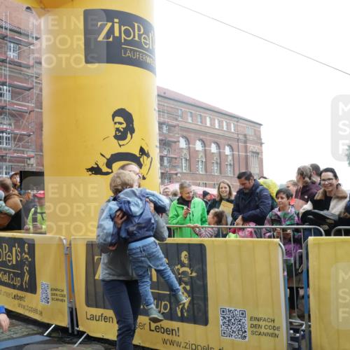 13.09.2026 - Kiel Lauf Yannick Fuchs http://msf.ph/oto/10275054 13.09.2026 08:37:27 Ziel 52, 751, 781, 1233, 2025, 2036, 2567, 3071, 3252, 3262, 4705, 5722, 6272, 6358, 6457, 6624, 7183, 7184, 10800, 11236, 11487, 12066, 12469, 12651, 12657, 12838, 82, 581, 873, 910, 1055, 1283, 2229, 2552, 3495, 3815, 4018, 4705, 5096, 5275, 5288, 5617, 6259, 6440, 6817, 6936, 7146, 7176, 7784, 7838, 8070, 8184, 8211, 8243, 8258, 8471, 8612, 8650, 8653, 8907, 9028, 9233, 9303, 9422, 9586, 9762, 10221, 10714, 11206, 11236, 11563, 11806, 1470 meine-sportfotos.de