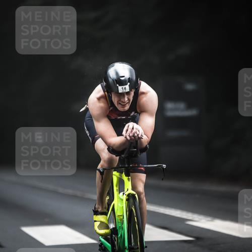 13.09.2026 - Stadtparktriathlon H.Heesch http://msf.ph/oto/10275062 13.09.2026 09:05:17 Radfahren 14, 16, 38, 58 meine-sportfotos.de