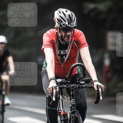 13.09.2026 - Stadtparktriathlon H.Heesch http://msf.ph/oto/10275093 13.09.2026 10:32:06 Radfahren 271, 371, 387 meine-sportfotos.de
