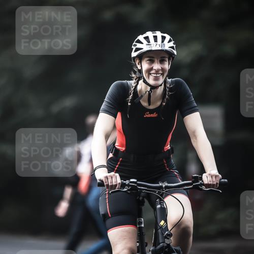 13.09.2026 - Stadtparktriathlon H.Heesch http://msf.ph/oto/10275105 13.09.2026 10:32:07 Radfahren 271, 371, 387 meine-sportfotos.de