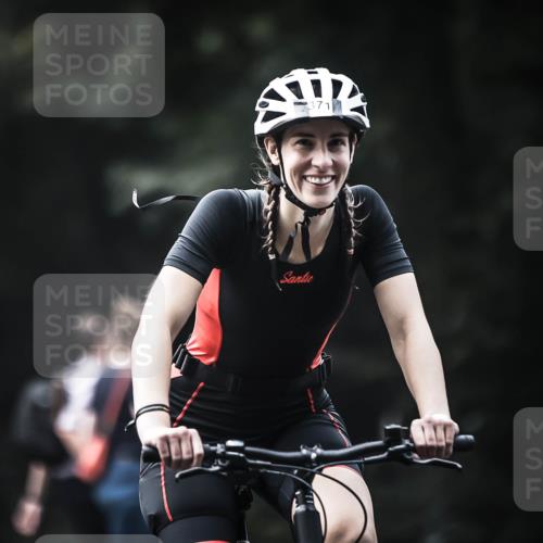 13.09.2026 - Stadtparktriathlon H.Heesch http://msf.ph/oto/10275111 13.09.2026 10:32:08 Radfahren 271, 371, 387 meine-sportfotos.de