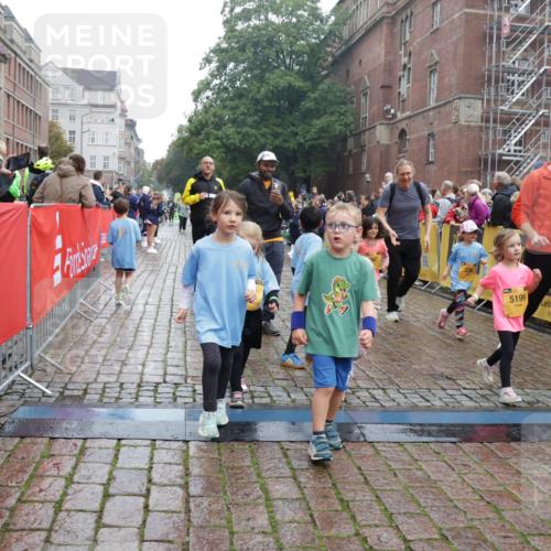 13.09.2026 - Kiel Lauf Yannick Fuchs http://msf.ph/oto/10275122 13.09.2026 08:37:34 Ziel 52, 781, 1212, 1221, 1233, 2025, 2036, 2858, 3071, 3262, 3521, 4379, 5186, 5290, 6149, 6457, 6458, 6624, 9941, 12066, 12470, 12651, 12657, 12838, 82, 751, 781, 873, 910, 1055, 1233, 1283, 2025, 2229, 2552, 2567, 3252, 3495, 3815, 4018, 4705, 5096, 5275, 5288, 5617, 5722, 6259, 6272, 6358, 6440, 6817, 7146, 7176, 7183, 7184, 7838, 8070, 8184, 8211, 8243, 8258, 8471, 8612, 8650, 8653, 8907, 9233, 9303, 9422, 9586, 10221, 10714, 10800, 11206, 11236, 11487, 11563, 11806, 12469 meine-sportfotos.de