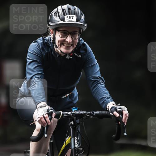13.09.2026 - Stadtparktriathlon H.Heesch http://msf.ph/oto/10275133 13.09.2026 10:32:13 Radfahren 231, 371, 387 meine-sportfotos.de