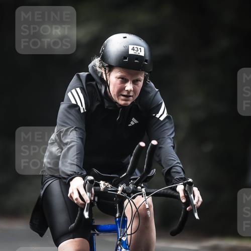 13.09.2026 - Stadtparktriathlon H.Heesch http://msf.ph/oto/10275167 13.09.2026 10:32:20 Radfahren 231, 404, 431 meine-sportfotos.de
