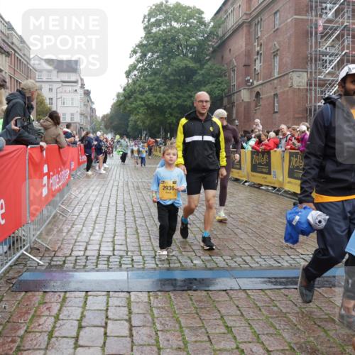 13.09.2026 - Kiel Lauf Yannick Fuchs http://msf.ph/oto/10275175 13.09.2026 08:37:38 Ziel 52, 1212, 1214, 1221, 2036, 2858, 3071, 3262, 3521, 4379, 5186, 5290, 6149, 6457, 6458, 6624, 9941, 12066, 12470, 12651, 12657, 12838, 52, 82, 751, 781, 873, 910, 1055, 1233, 1283, 2025, 2229, 2567, 3252, 3815, 4018, 4705, 5288, 5617, 5722, 6272, 6358, 6440, 7146, 7176, 7183, 7184, 8184, 8258, 8612, 8907, 9233, 9303, 9422, 9586, 10221, 10714, 10800, 11206, 11236, 11487, 11563, 11806, 12066, 12469, 2936, 873, 910, 3815, 6440 meine-sportfotos.de