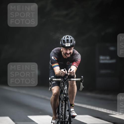 13.09.2026 - Stadtparktriathlon H.Heesch http://msf.ph/oto/10275250 13.09.2026 09:05:47 Radfahren 7, 31, 40, 115, 121 meine-sportfotos.de
