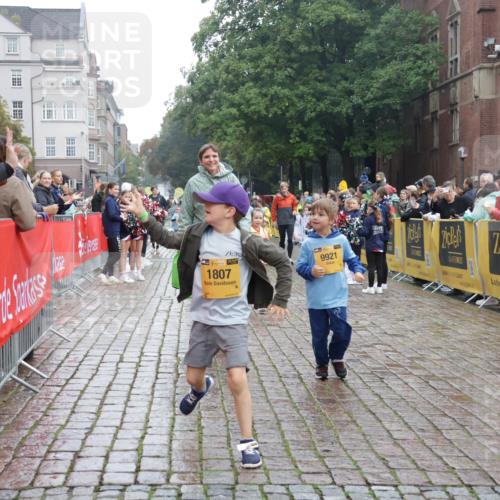 13.09.2026 - Kiel Lauf Yannick Fuchs http://msf.ph/oto/10275251 13.09.2026 08:37:45 Ziel 236, 278, 593, 1214, 1621, 2858, 4379, 5186, 5199, 5887, 6149, 6458, 7283, 7612, 9887, 10478, 52, 751, 781, 1055, 1212, 1221, 1233, 2025, 2036, 2229, 2567, 3071, 3252, 3262, 3521, 4018, 4705, 5186, 5290, 5617, 5722, 6272, 6358, 6457, 6624, 7146, 7176, 7183, 7184, 8258, 8612, 8907, 9303, 9422, 9941, 10221, 10714, 10800, 11236, 11487, 11806, 12066, 12469, 12470, 12651, 12657, 12838, 1807, 2936, 7477, 9791, 9921, 11412, 82, 873, 910, 1055, 1283, 3815, 5288, 5617, 6440, 7146 meine-sportfotos.de