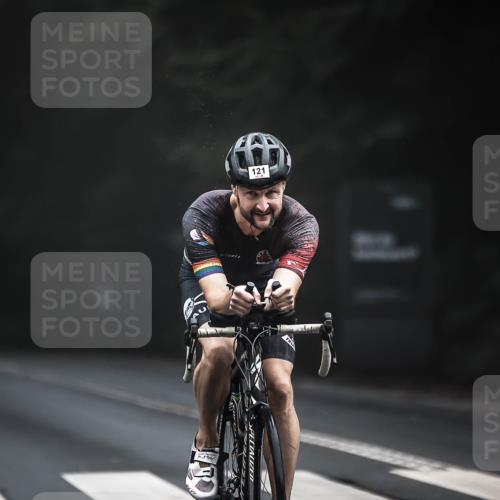 13.09.2026 - Stadtparktriathlon H.Heesch http://msf.ph/oto/10275253 13.09.2026 09:05:47 Radfahren 7, 31, 40, 115, 121 meine-sportfotos.de
