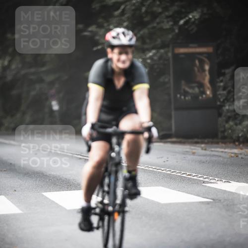 13.09.2026 - Stadtparktriathlon H.Heesch http://msf.ph/oto/10275258 13.09.2026 10:32:39 Radfahren 409, 456 meine-sportfotos.de