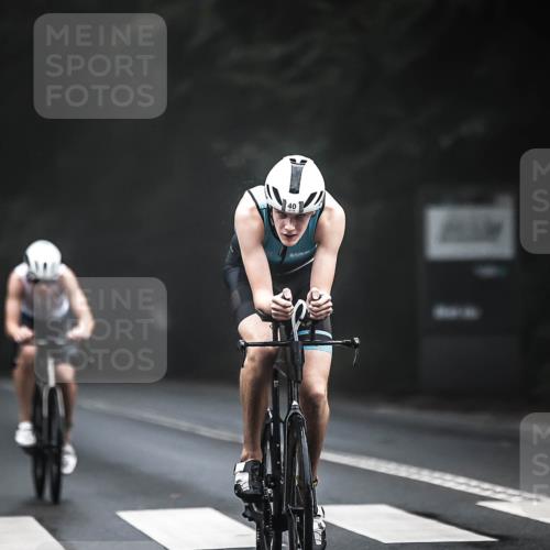13.09.2026 - Stadtparktriathlon H.Heesch http://msf.ph/oto/10275269 13.09.2026 09:05:51 Radfahren 7, 40, 115, 121 meine-sportfotos.de