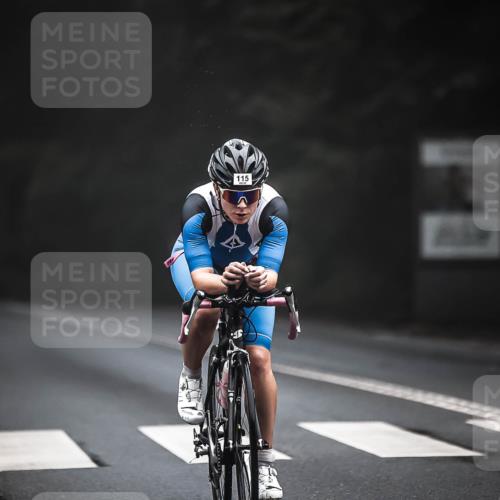 13.09.2026 - Stadtparktriathlon H.Heesch http://msf.ph/oto/10275293 13.09.2026 09:05:53 Radfahren 2, 7, 40, 115 meine-sportfotos.de