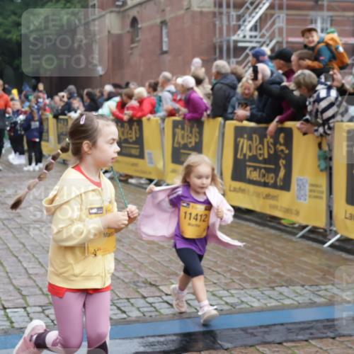 13.09.2026 - Kiel Lauf Yannick Fuchs http://msf.ph/oto/10275296 13.09.2026 08:37:50 Ziel 236, 278, 593, 1214, 1621, 4490, 5199, 5709, 5887, 7283, 7612, 9887, 10478, 11899, 52, 751, 781, 1212, 1221, 1233, 2025, 2036, 2229, 2567, 2858, 3071, 3252, 3262, 3521, 4379, 4705, 5186, 5290, 5722, 6149, 6272, 6358, 6457, 6458, 6624, 7183, 7184, 8907, 9941, 10800, 11236, 11487, 12066, 12469, 12470, 12651, 12657, 12838, 1807, 2936, 7477, 9791, 9921, 11412, 11810, 12581, 1055, 2229, 4018, 4705, 5288, 5617, 6272, 7146, 8612, 8907, 10800, 11236 meine-sportfotos.de