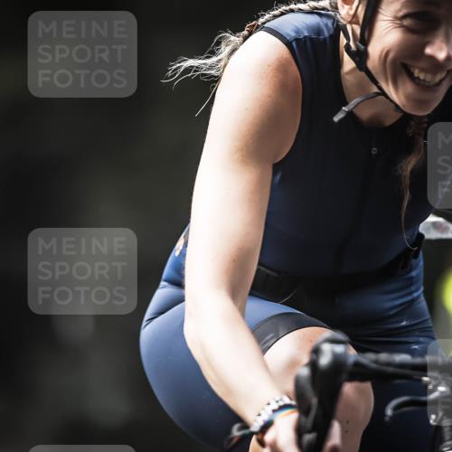 13.09.2026 - Stadtparktriathlon H.Heesch http://msf.ph/oto/10275298 13.09.2026 10:32:44 Radfahren 409, 456, 534 meine-sportfotos.de