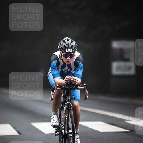 13.09.2026 - Stadtparktriathlon H.Heesch http://msf.ph/oto/10275300 13.09.2026 09:05:54 Radfahren 2, 7, 40, 115 meine-sportfotos.de