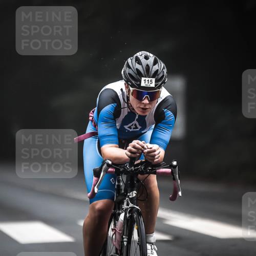 13.09.2026 - Stadtparktriathlon H.Heesch http://msf.ph/oto/10275309 13.09.2026 09:05:54 Radfahren 2, 7, 40, 115 meine-sportfotos.de