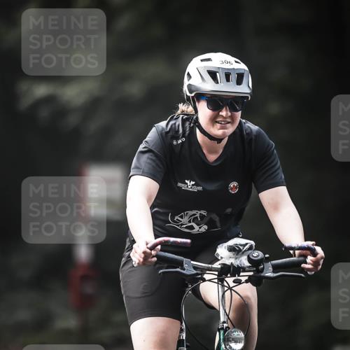 13.09.2026 - Stadtparktriathlon H.Heesch http://msf.ph/oto/10275329 13.09.2026 10:32:56 Radfahren 248, 306, 348 meine-sportfotos.de