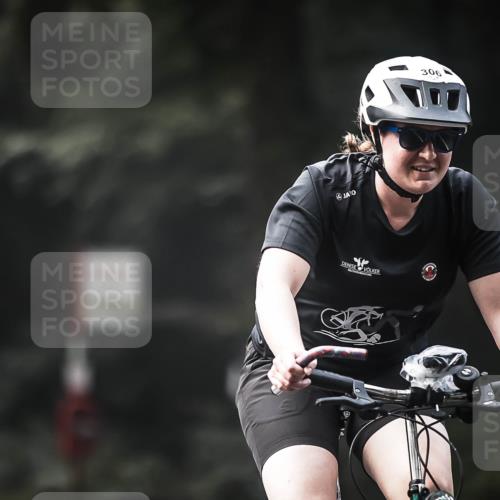 13.09.2026 - Stadtparktriathlon H.Heesch http://msf.ph/oto/10275331 13.09.2026 10:32:56 Radfahren 248, 306, 348 meine-sportfotos.de