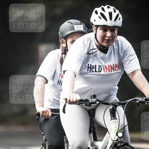 13.09.2026 - Stadtparktriathlon H.Heesch http://msf.ph/oto/10275339 13.09.2026 10:33:01 Radfahren 248, 306, 348 meine-sportfotos.de