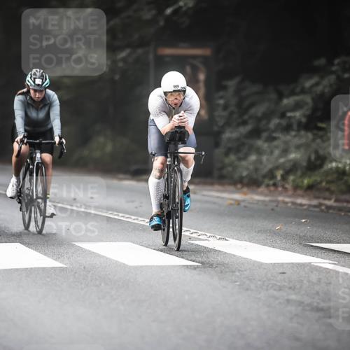 13.09.2026 - Stadtparktriathlon H.Heesch http://msf.ph/oto/10275364 13.09.2026 10:33:11 Radfahren 230, 408, 416, 509 meine-sportfotos.de
