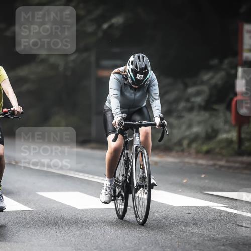 13.09.2026 - Stadtparktriathlon H.Heesch http://msf.ph/oto/10275378 13.09.2026 10:33:12 Radfahren 230, 408, 416, 509 meine-sportfotos.de